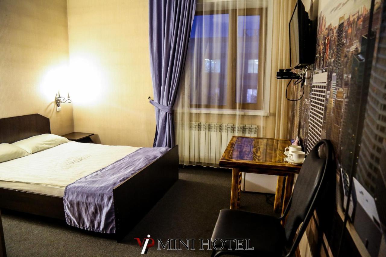 Vip Mini Hotel Semey Exterior foto